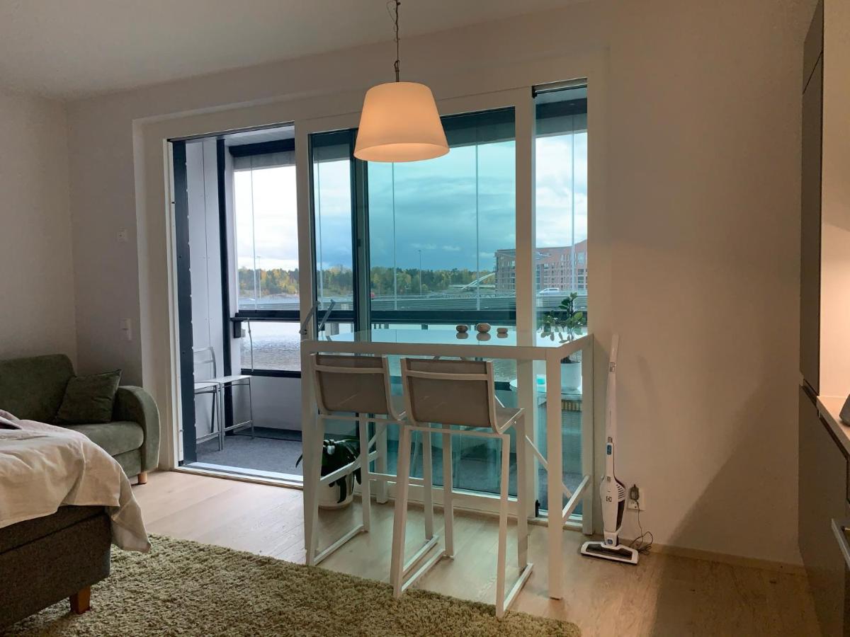 هلسنكي Sea View Lux Kalasatama Romantic Studio - Balcony & Coffee& Tee, Wifi, Gym &Sauna المظهر الخارجي الصورة